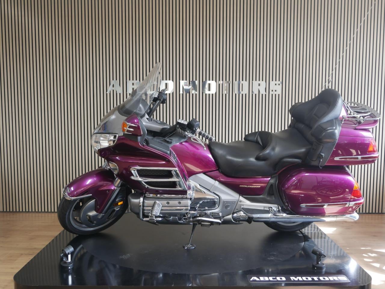 HONDA GL 1800 GOLDWING