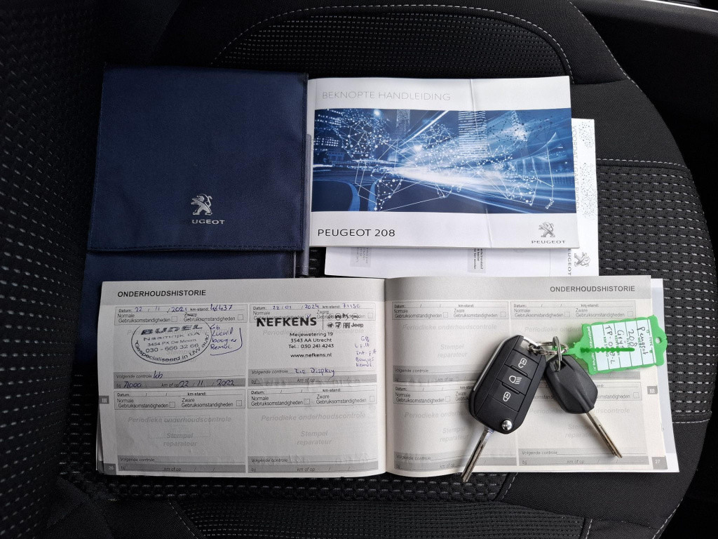 Peugeot 208 1.2 allure nav/clim/lmv/park