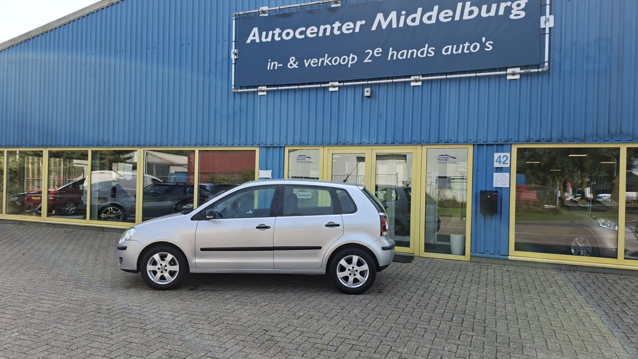 Volkswagen POLO 1.2 12v Trendline 5deurs bj:2005 airco apk 7-2026