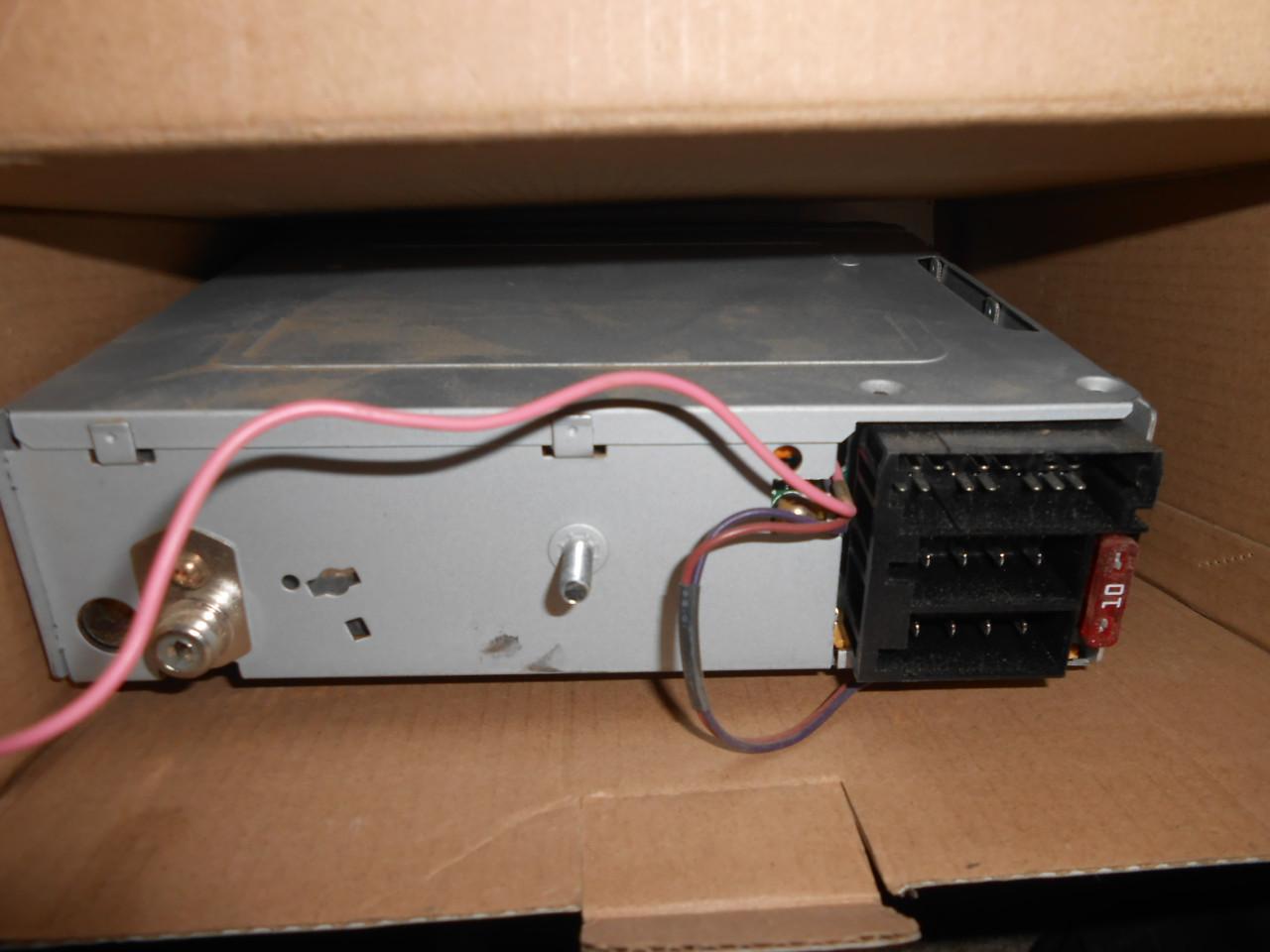 Inbouwradio 12 Volt VDO Dayton TR5106X compleet met boxen