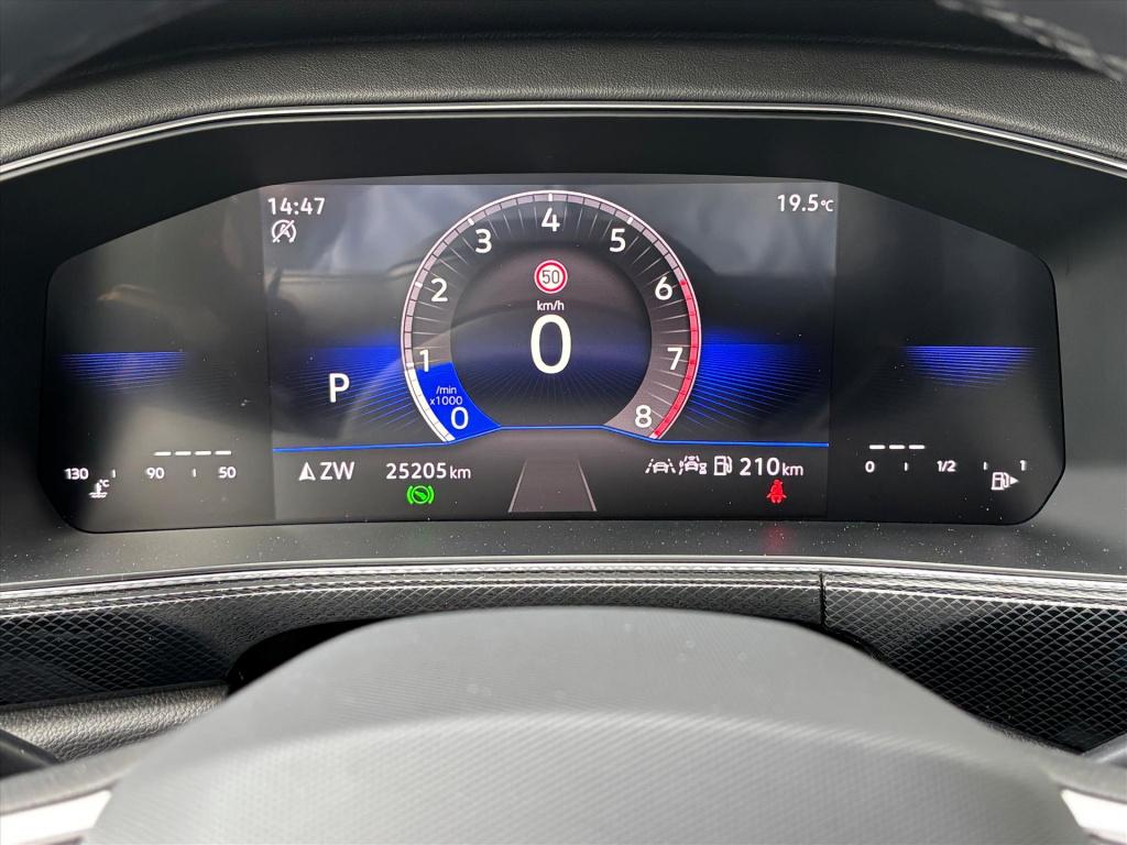 Volkswagen T-cross 1.5 tsi 150pk dsg-7 r-line|black style| dodehoek| navi|t