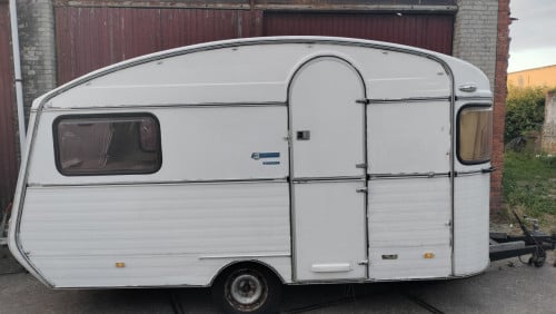 Constructam caravan