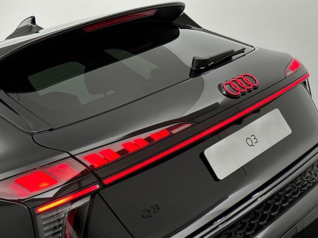 Audi Q3 s edition e-hybrid 200 kw / 272 pk hatchback 6 ver
