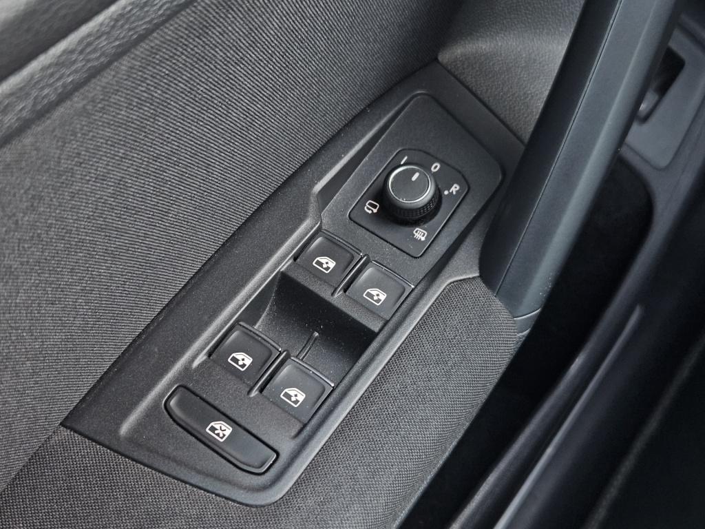 Volkswagen Tiguan 1.5 tsi act highline business r | acc | 360 cam | rijklaa
