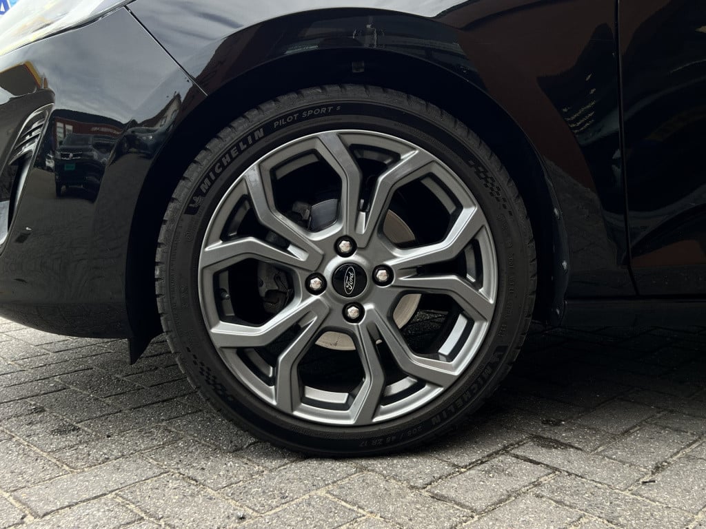 Ford Fiesta 1.0 ecoboost titanium | apple/ android carplay | st - velgen | 