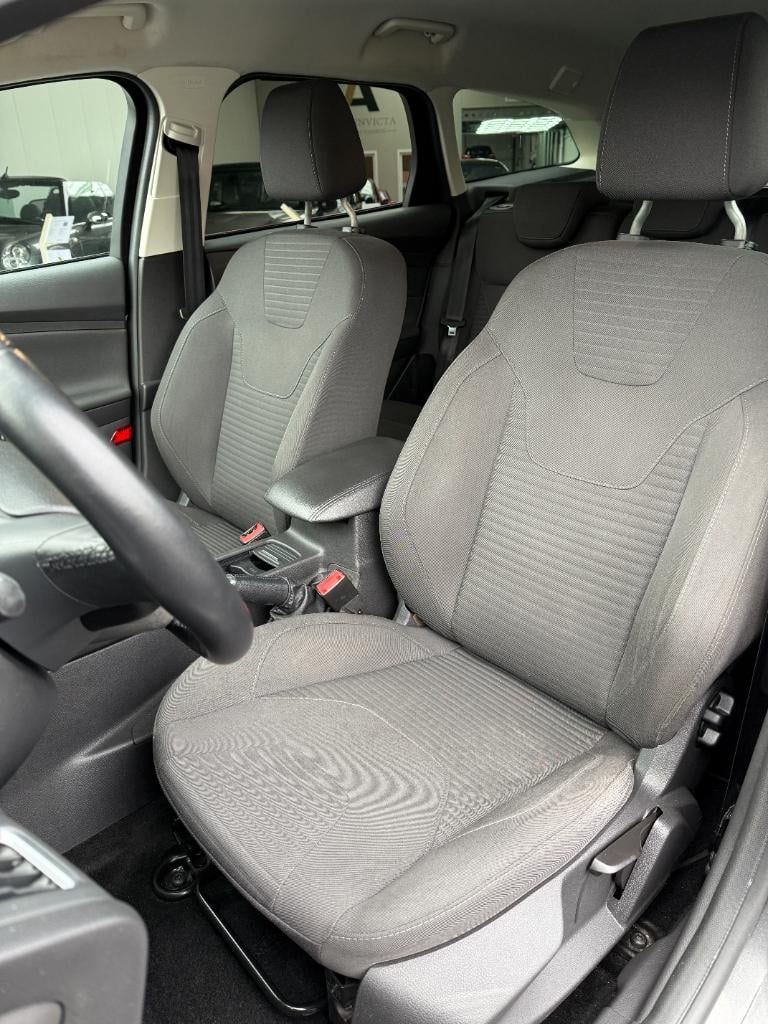 Ford Focus 1.0 - titanium edition