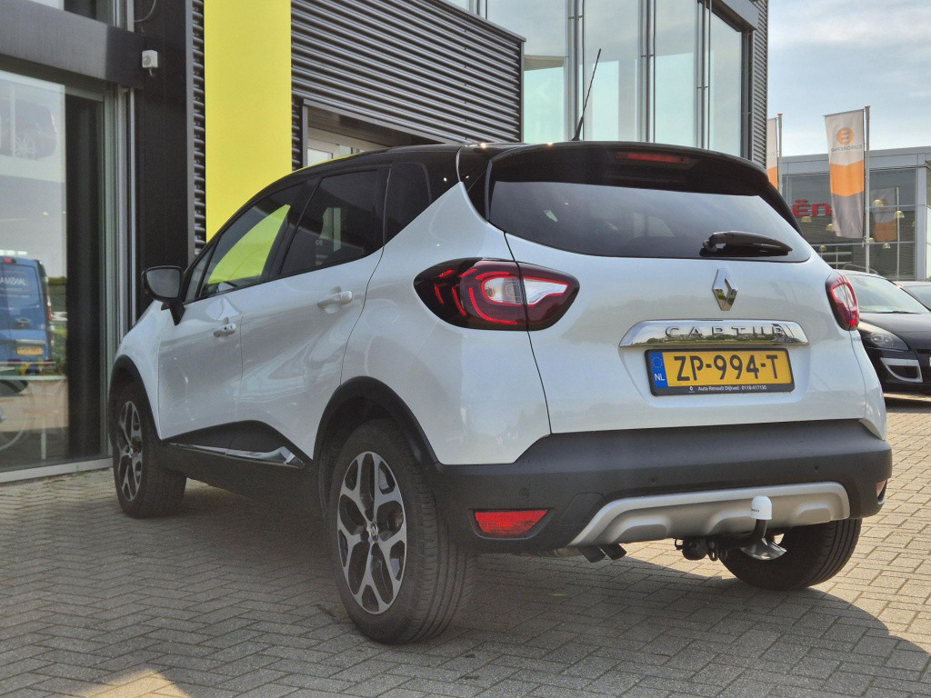 Renault Captur 1.3 tce 150 edc automaat intens panorama dak, trekhaak, navi
