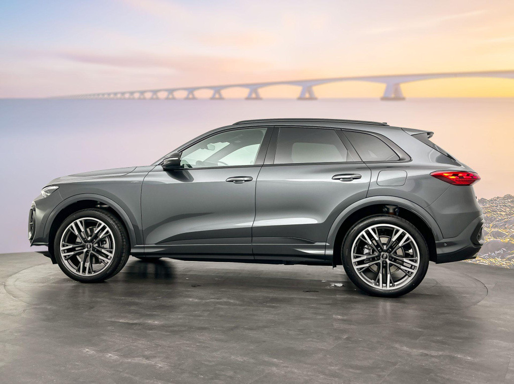Audi Q5 s edition 2.0 tfsi e 220 kw / 299 pk suv 7 versn.