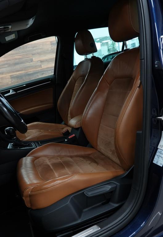 Volkswagen Golf 1.4 tsi | acc | camera | pdc | 19' |