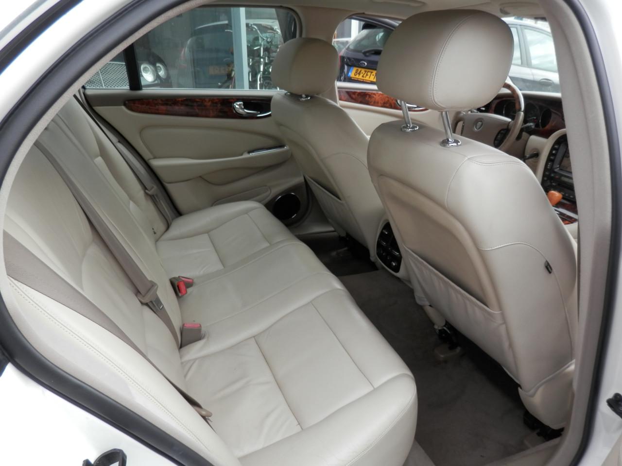 Auto Garant Biedt Aan: Jaguar XJR 4.2 S/C