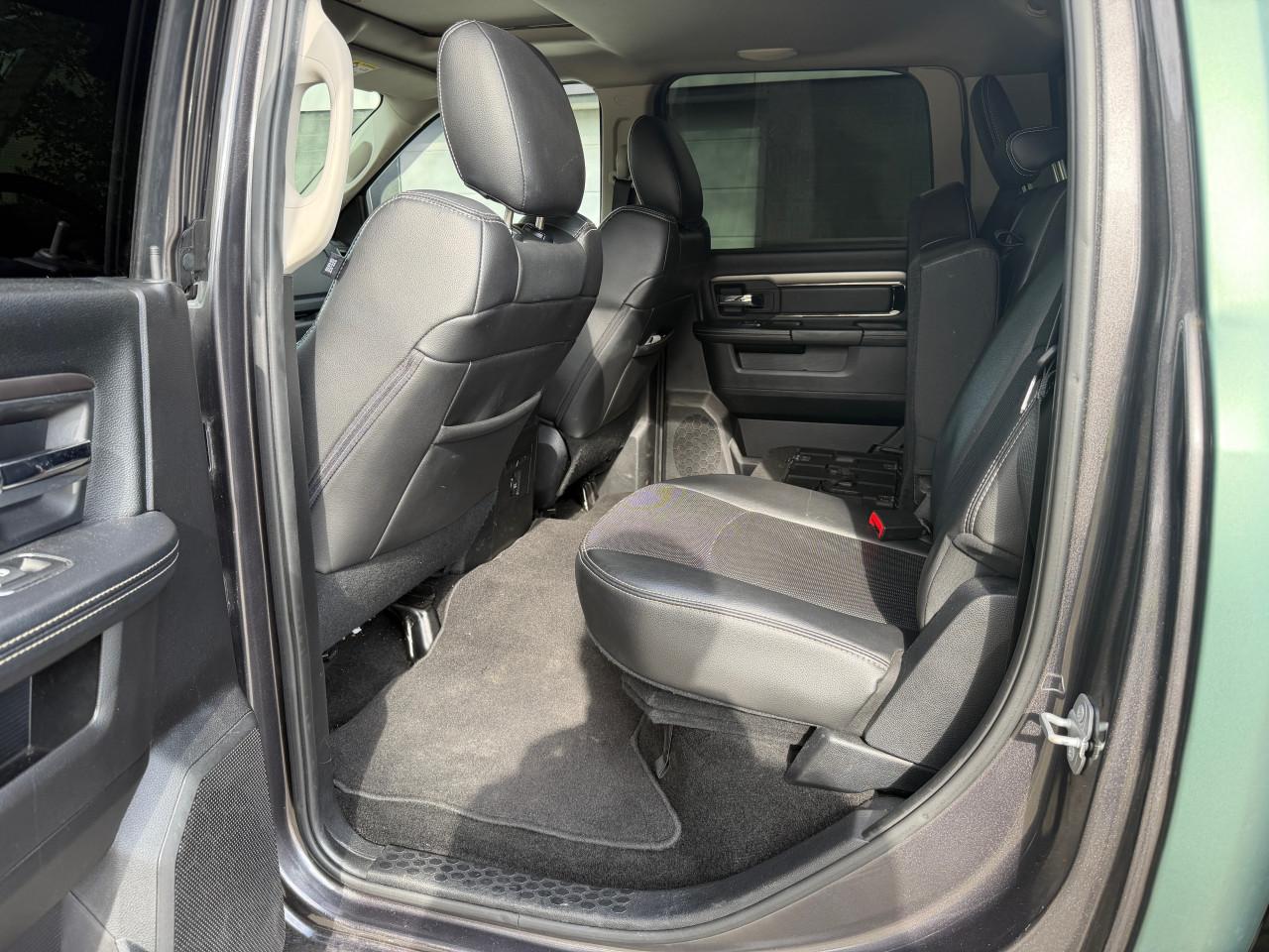 Dodge Ram 1500 Sport  5.7 Hemi 2016