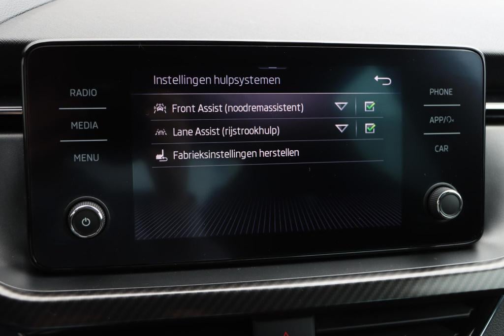 Skoda Kamiq 1.0 tsi monte carlo 110pk dsg7