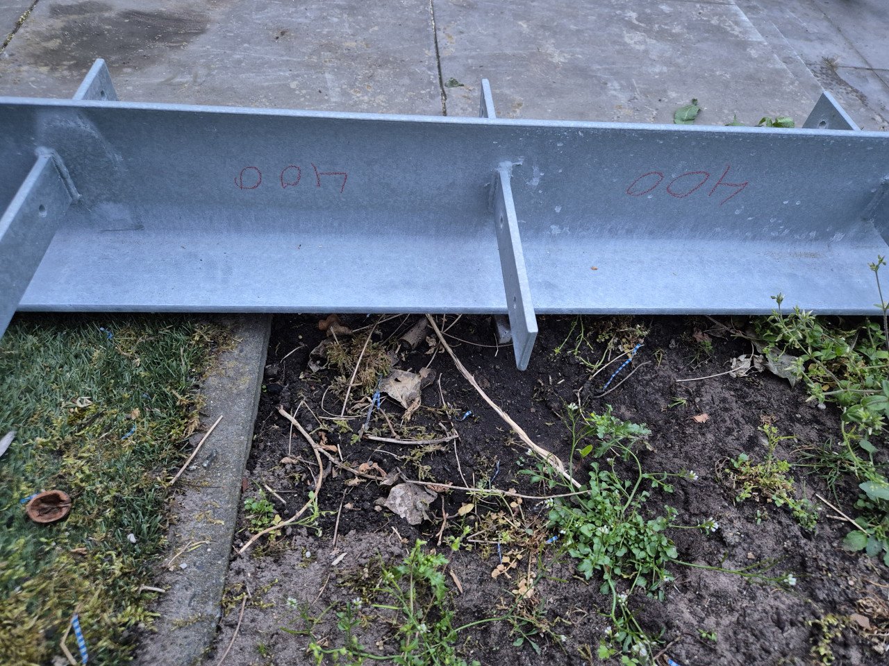 Gegalvaniseerd stalen L balk met ronde palen