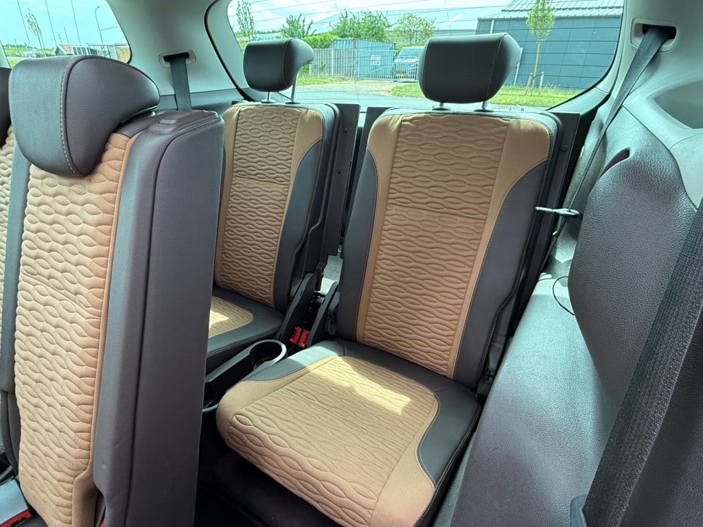 Opel Zafira tourer 1.4 cosmo 7 persoons