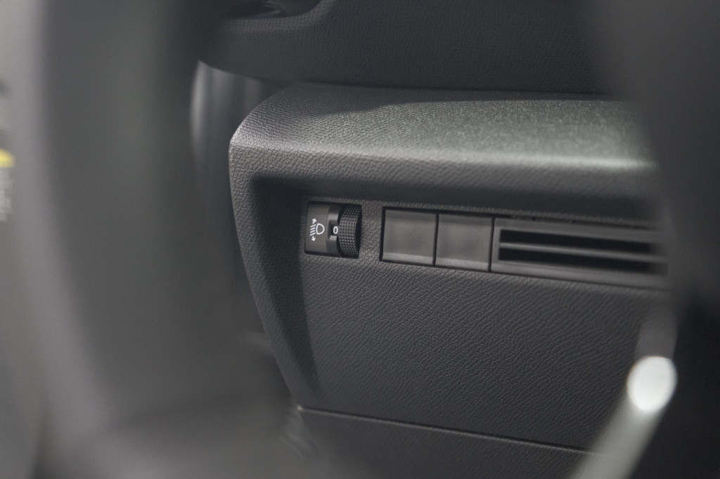 Citroen Ë-c4 feel pack 50 kwh | camera | navigatie | apple carplay | parkee