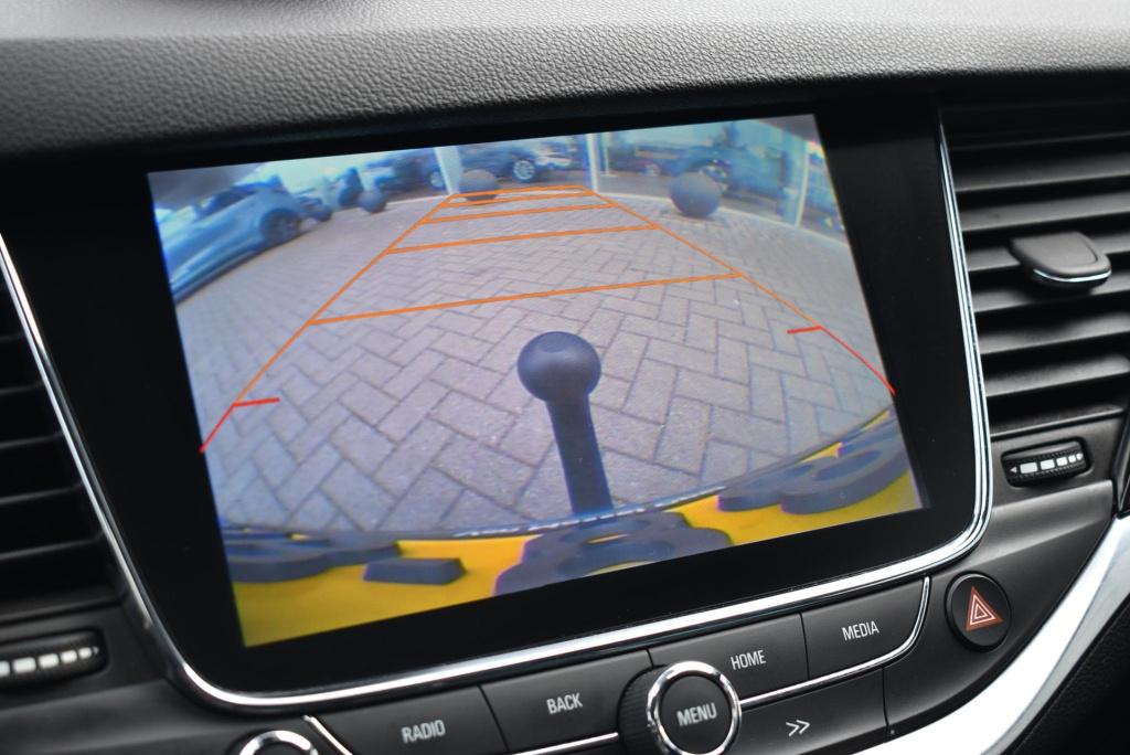 Opel Astra 1.4 innovation | panoramadak | trekhaak | climate control | crui