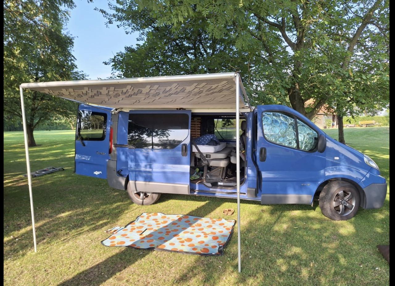 Renault Trafic 2.5 DCI camper 2009