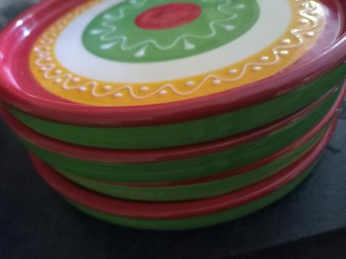 4 bordjes totaal 2,00