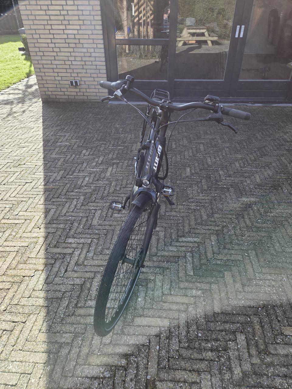 Prachtige Giant Entour E+ Damesfiets (M/51cm) - Slechts 800km op de teller!