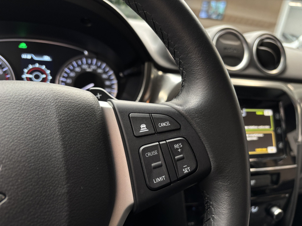 Suzuki Vitara automaat 1.5 hybrid style/ panoramadak