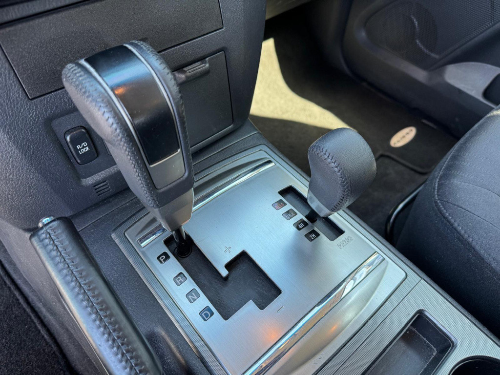 Mitsubishi Pajero 3.5 di- instyle automaat