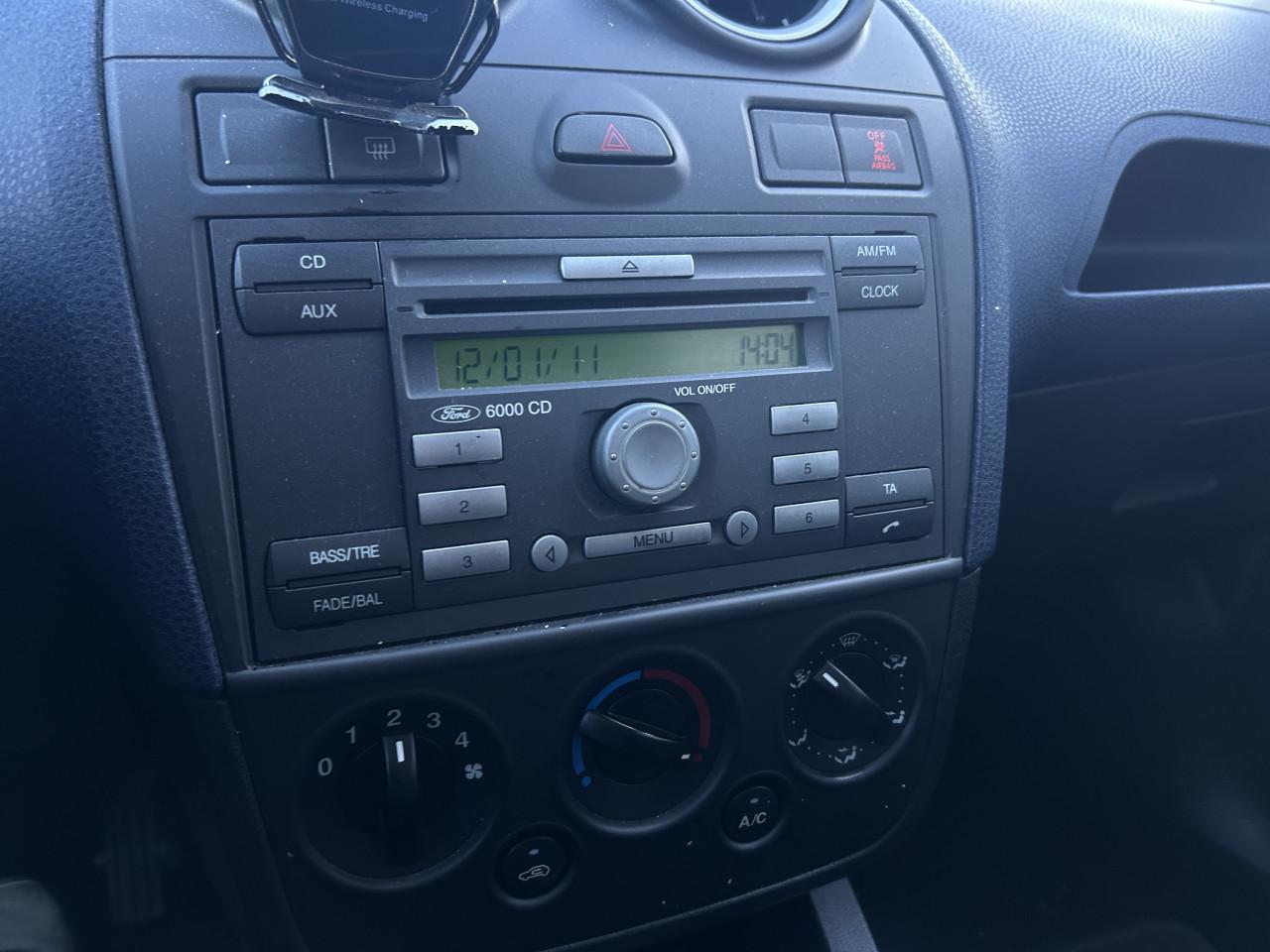 Ford Fiesta 1.4-16V Ambiente|APK|AIRCO|