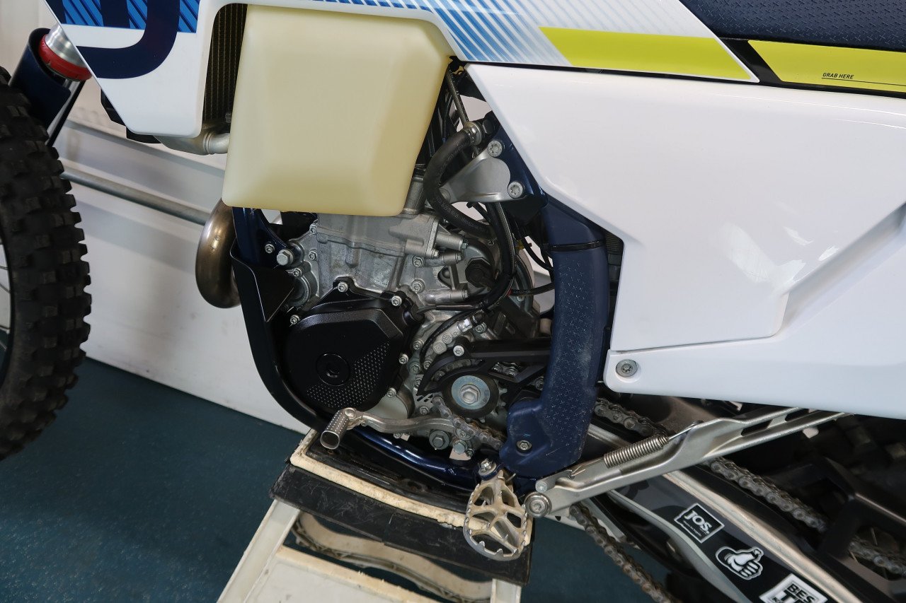 2024 Husqvarna FE450 als nieuw BTW motor