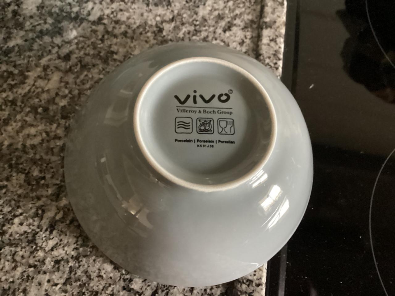 Villeroy & Boch VIVO 1 grote en 4 kleine schalen. NIEUW