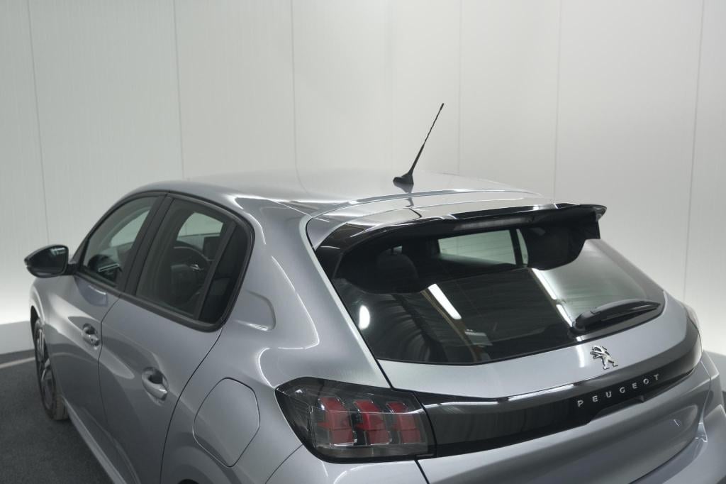 Peugeot 208 puretech 100 eat8 active pack | apple carplay | parkeersensoren