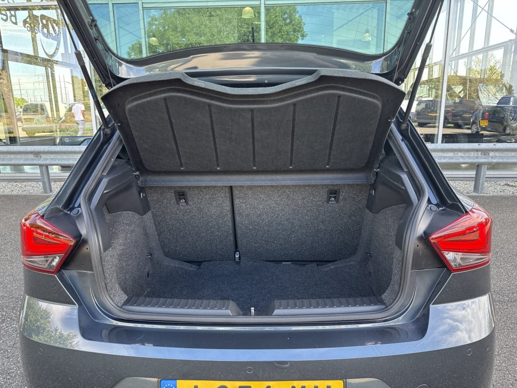 Seat Ibiza 1.0 tsi 116pk fr business intense | nl-auto | beats | virtual | 