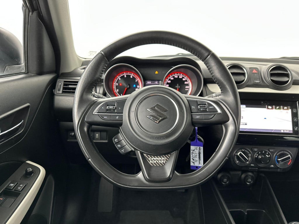 Suzuki Swift 1.2 select | stoelverwarming | navigatie | bluetooth | airco |