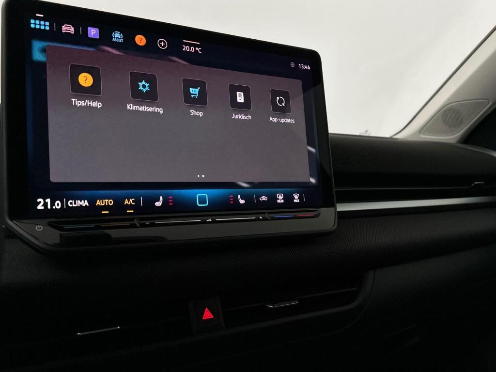 Volkswagen T-roc 1.5 etsi limited edition