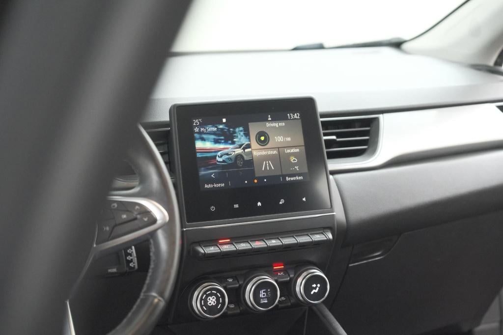 Renault Captur tce 130 edc intens | trekhaak | adaptieve cruise control | c