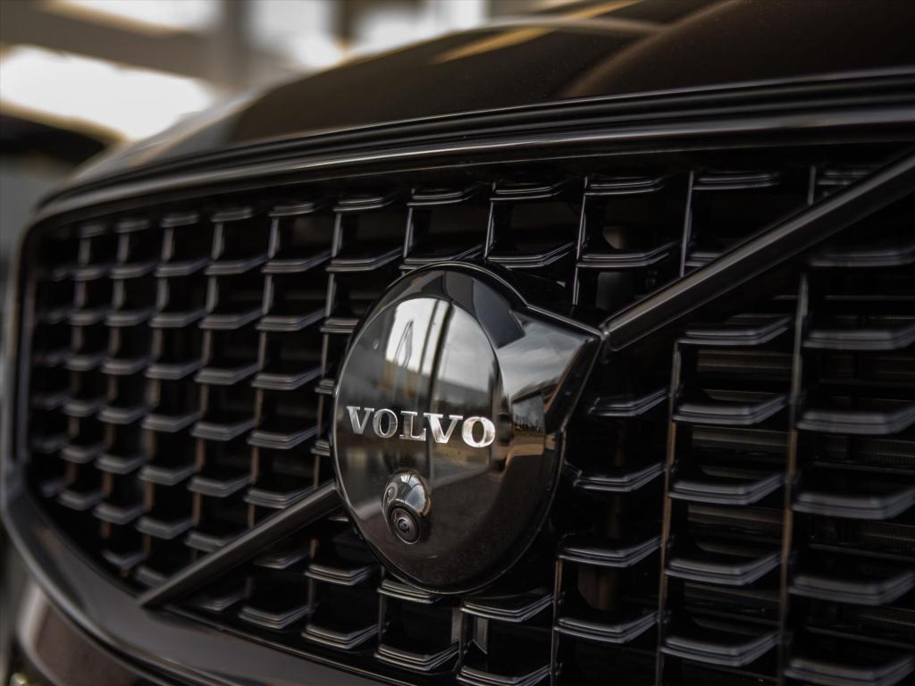 Volvo XC60 t6 plug-in hybrid 350pk aut awd plus black edition | harman kard