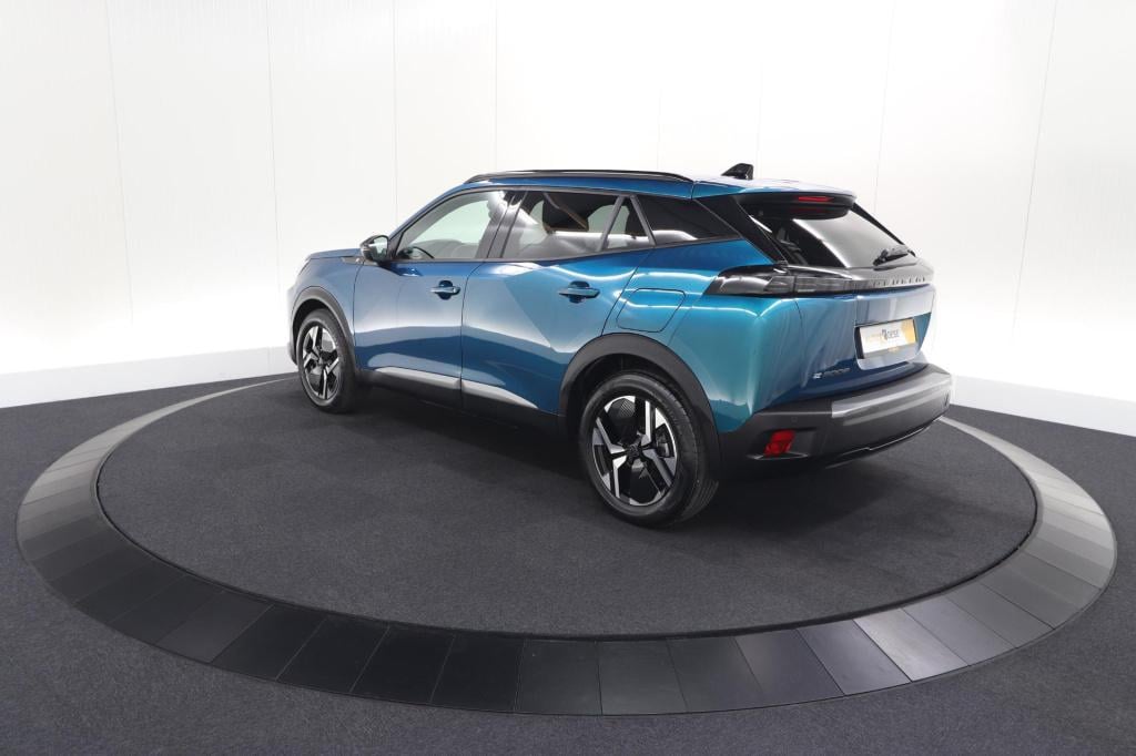 Peugeot E-2008 ev allure avantage 54 kwh | soh 97,6% | 11 kw lader | apple 