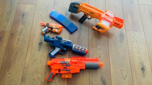 NERF speelgoed pistolen alles in een koop