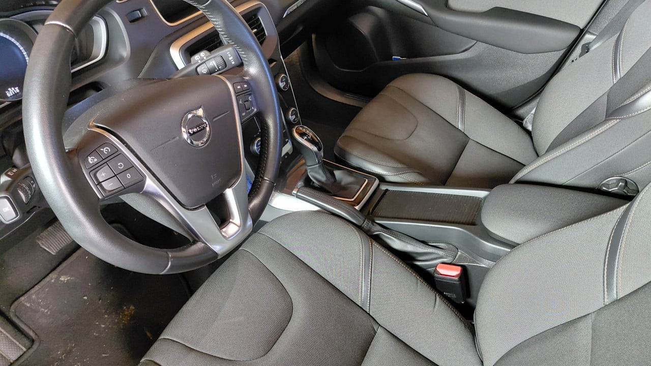 Volvo V-40 Cross Country