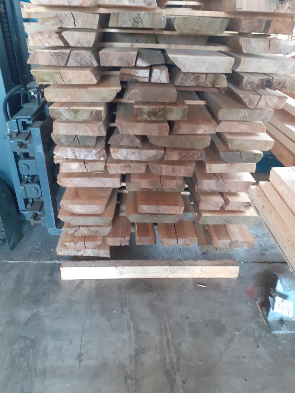 TEAK boomstambladen 230 x 20-30 x 5 cm voor 25 euro