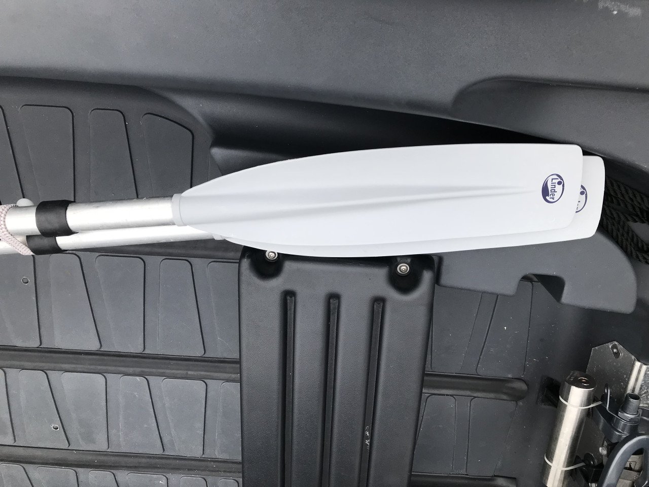 Motorbootje (Pioner) + 8-pk motor (Yamaha)