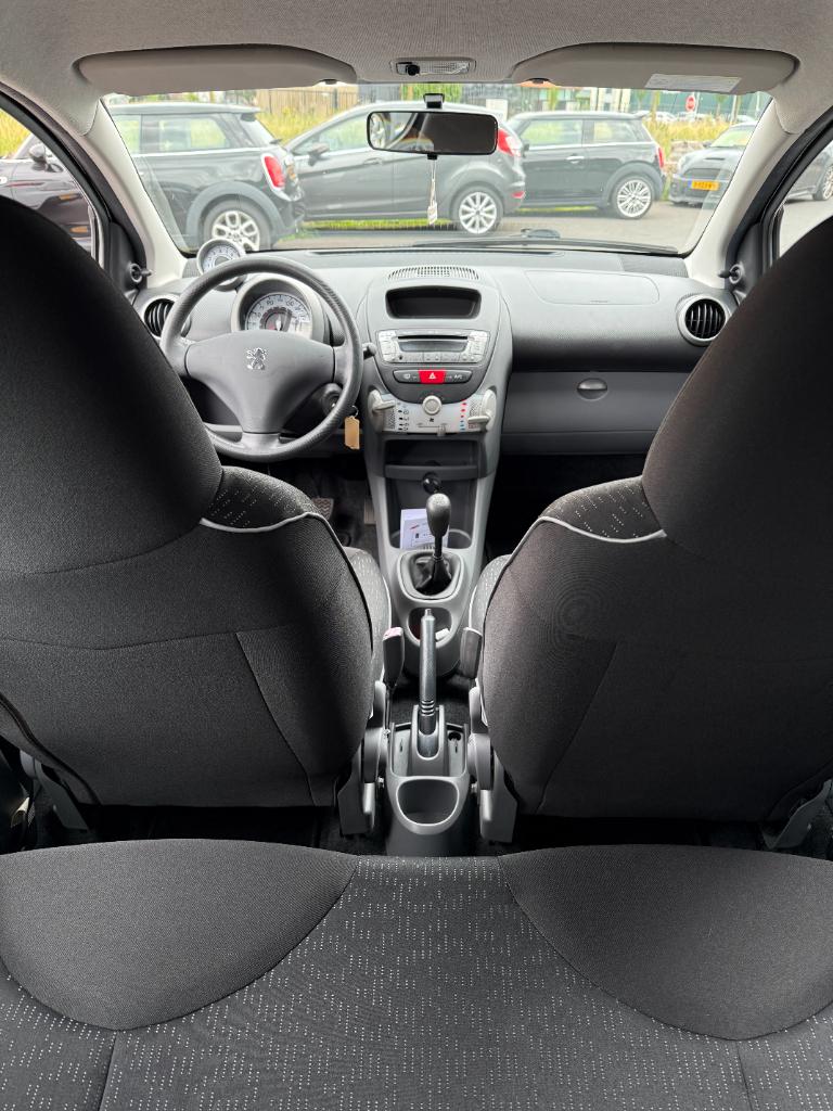 Peugeot 107 1.0-12v xs - 5drs - airco