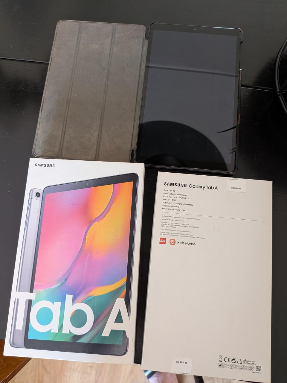 Samsung Galaxy Tab A (SM-T510) incl. doos en cover