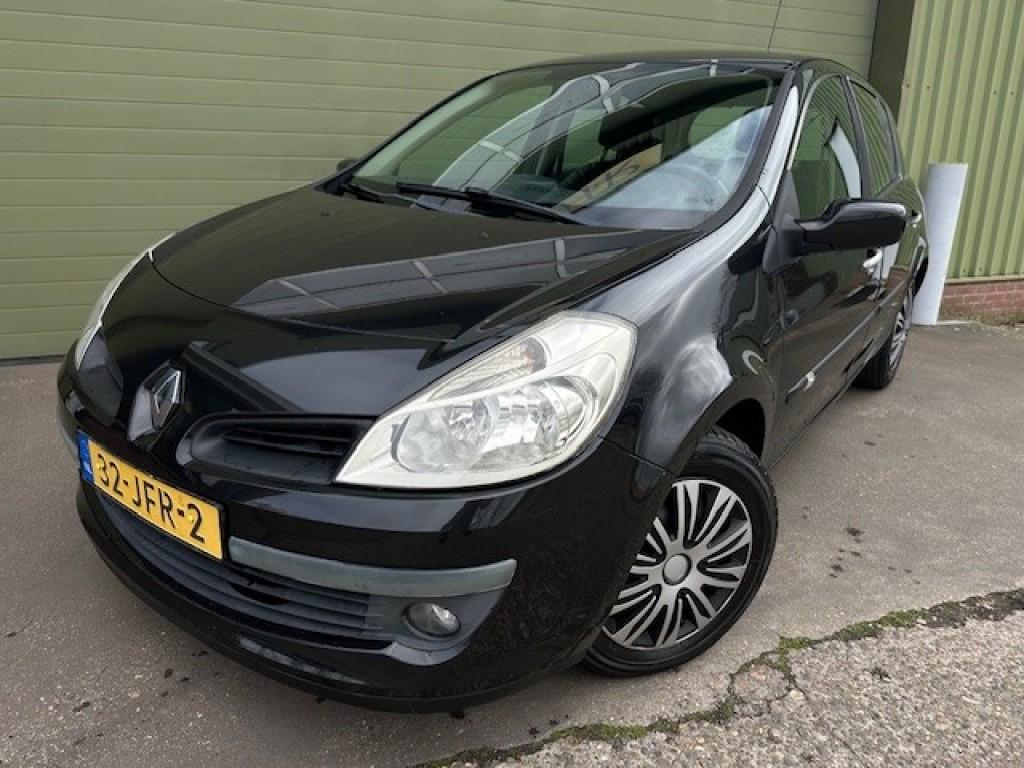 Renault Clio 1.2 - 16v collection