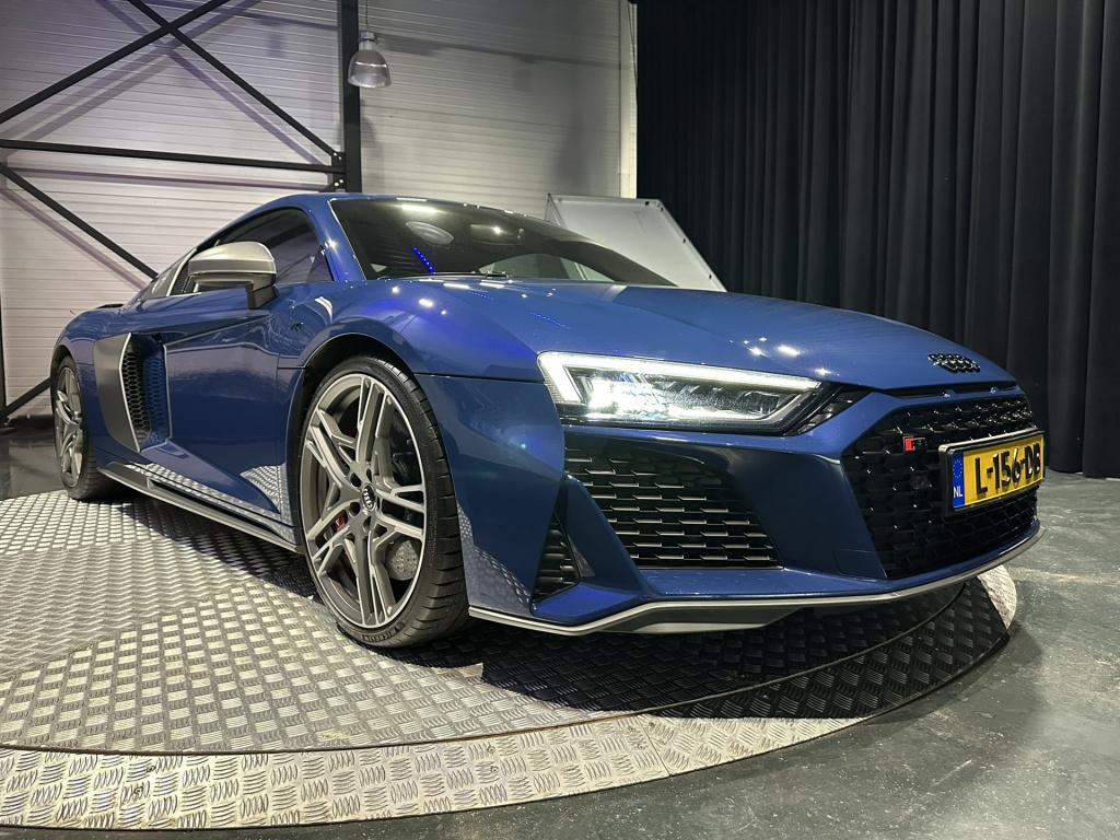 Audi R8 5.2 performance quattro 620pk *btw*b&o*keramisch*bucket seats*carbo