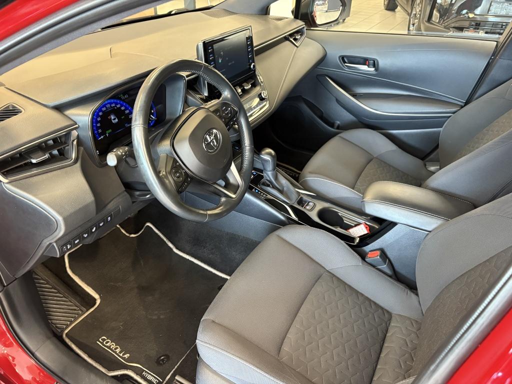 Toyota Corolla 2.0 180pk hybrid style limited | stuur+ stoel.verw | camera|