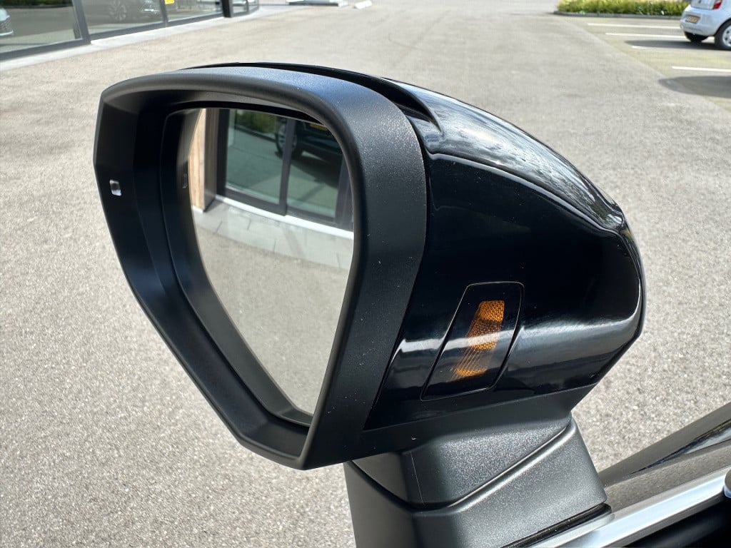 Audi Q3 45 tfsi e 245pk advanced | trekhaak | dode hoek | elek. klep | rijk