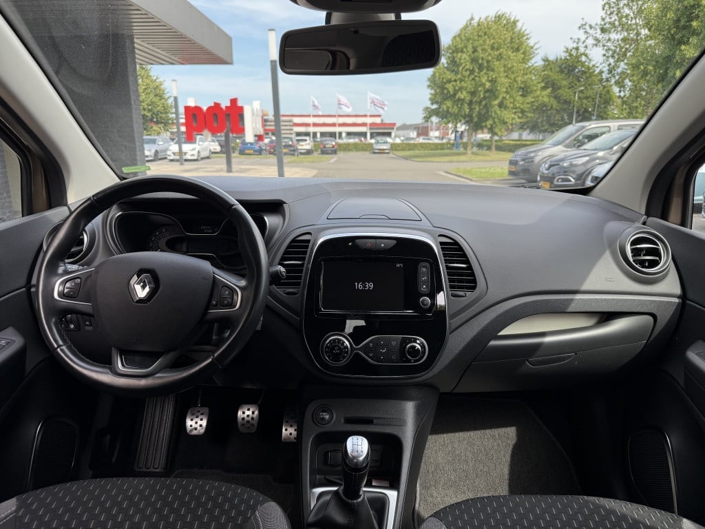 Renault Captur 0.9 tce intens // 65.000km! //