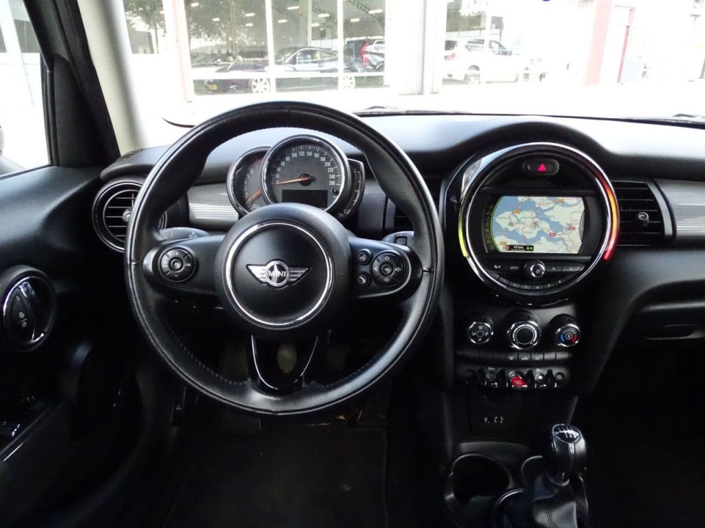 Mini Cooper mini 1.5 business | navi | bluetooth | 16"