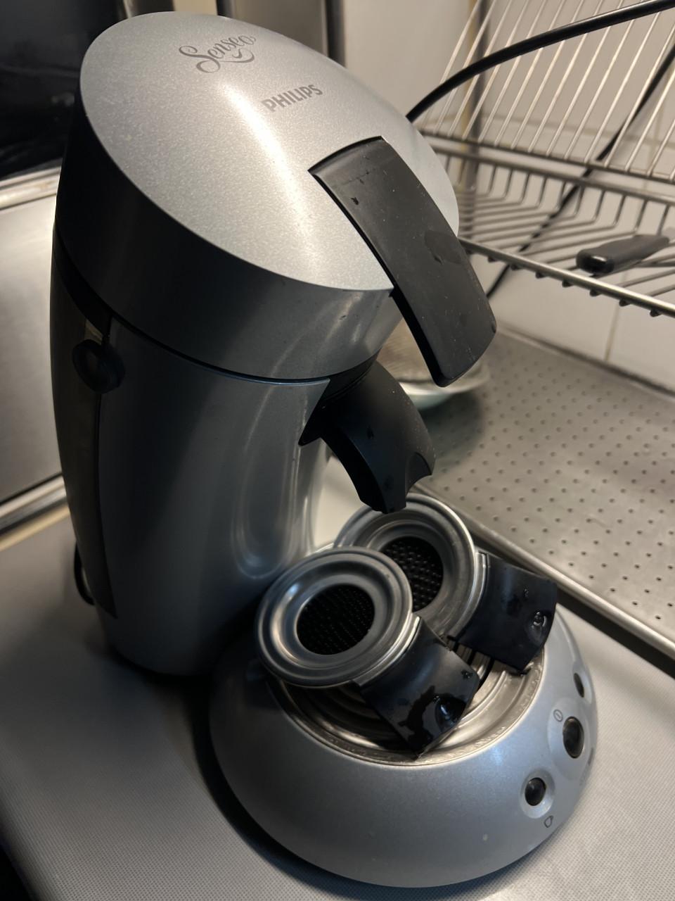 Als nieuw en nauwelijks gebruikte Philips zilveren Senseo in doos