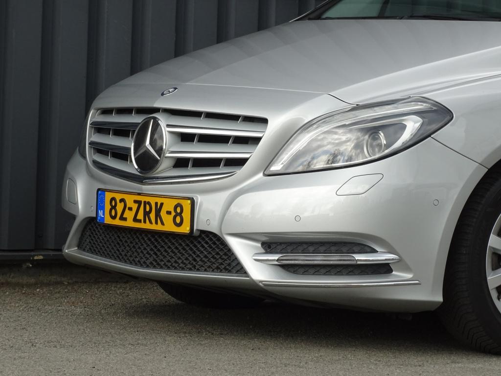 Mercedes-Benz B-Klasse 200 ambition automaat | leder | navi