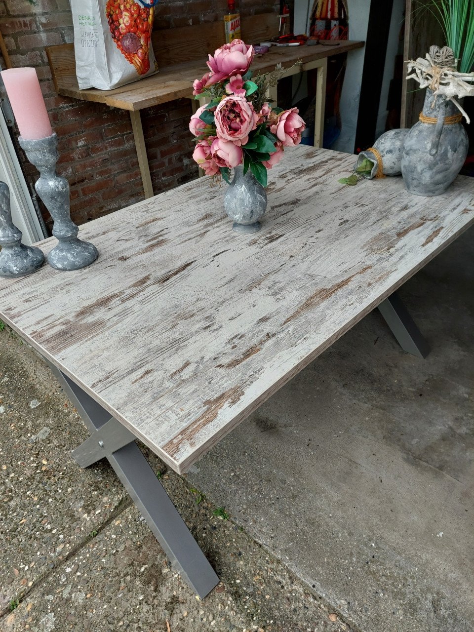Nw Industriële eettafel met x poten